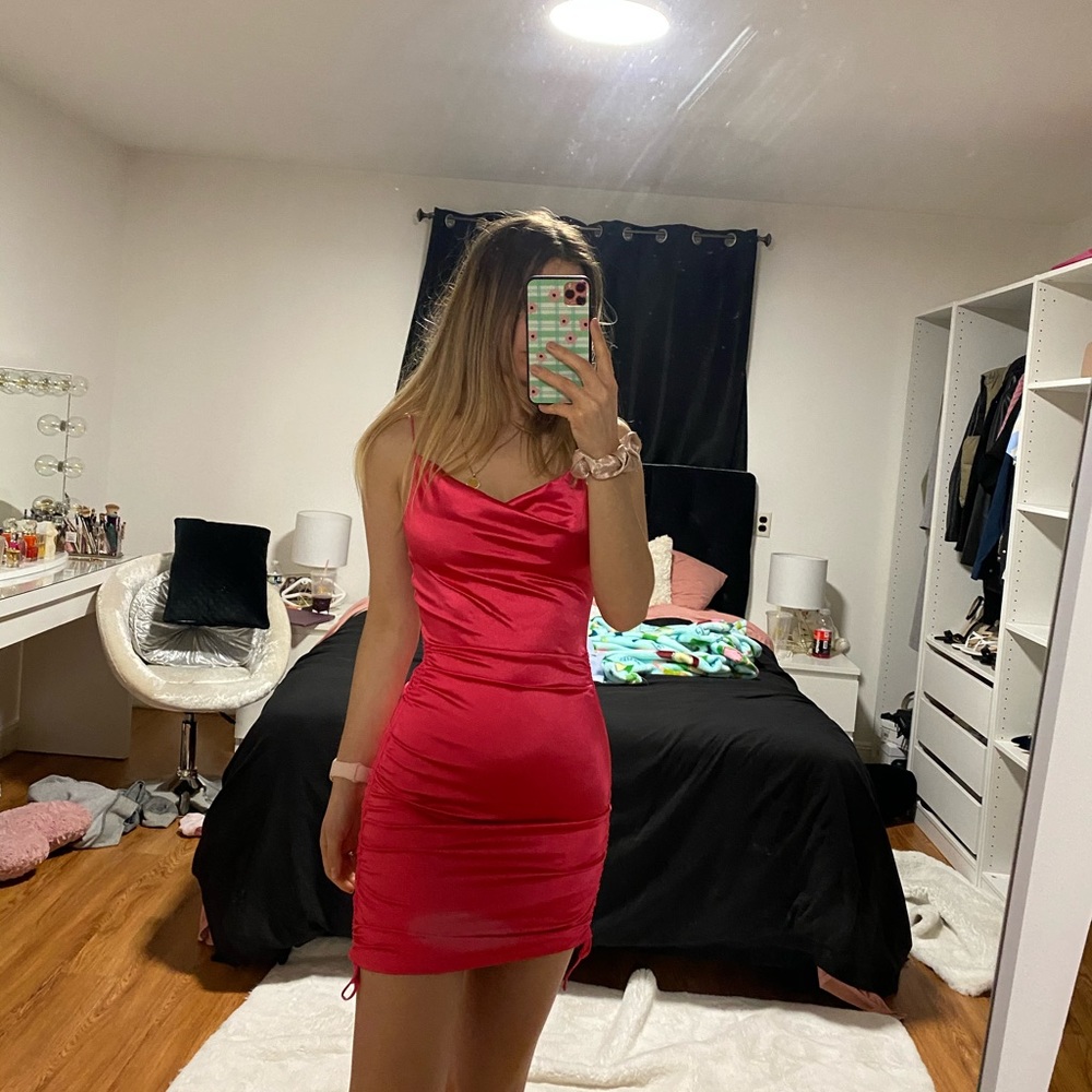 H&M dress - Picture 2 of 2